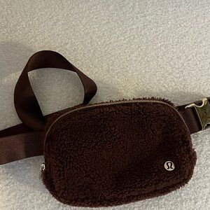 Lululemon Sherpa Cross Body Bag